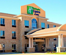 Holiday Inn Express & Suites Bonham, an IHG Hotel