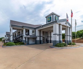 Quality Inn & Suites Canton