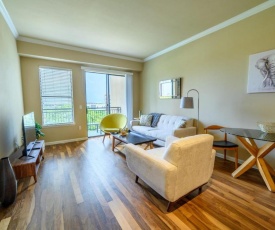 1BR Executive Suite With Pool, Gym & Fast Wi-Fi By ENVITAE
