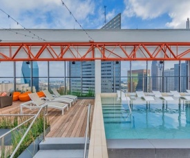 CozySuites TWO Lovely 2BR 2BA Apartment Sky Pool