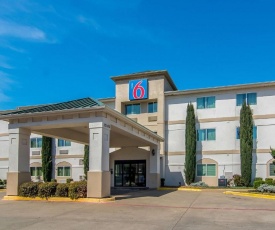 Motel 6-Dallas, TX - North - Richardson