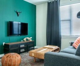 2BR South Congress Apt #2328 by WanderJaunt