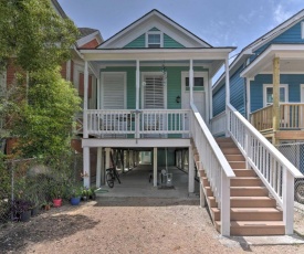 Revamped Home about 2 Mi to Galveston Seawall!