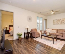 Spacious Luxury unit located in Downtown Houston!