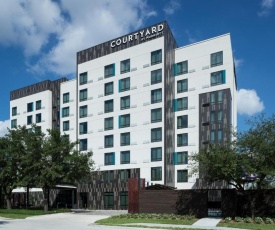 Courtyard by Marriott Houston Heights/I-10