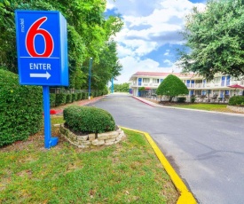 Motel 6-Huntsville, TX
