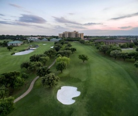 Four Seasons Resort and Club Dallas at Las Colinas