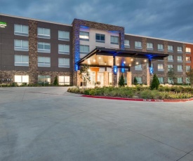 Holiday Inn Express & Suites Dallas North - Addison, an IHG Hotel
