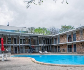 WanderJaunt - Apartments in Central Austin