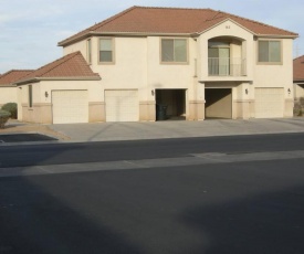 Mesquite Nevada Vacation Rental - Ground Level and double car garage