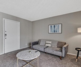 Relaxing 1BR Suite in Heart of Midland