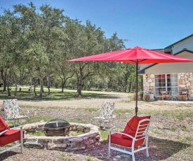 Modern Hill Country Cottage 13 Mi to Canyon Lake!
