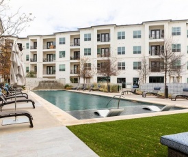 WanderJaunt -- Luxe East Austin Apartments