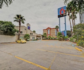 Motel 6-San Antonio, TX - Downtown - Market Square