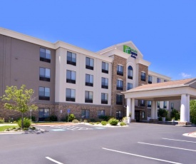 Holiday Inn Express & Suites Selma, an IHG Hotel