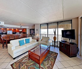 New Listing! Enchanting Corner Unit with Gym & Pools condo