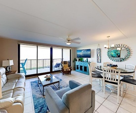 New Listing! Quiet Beachfront Getaway with Gulf Views condo