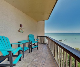 Updated Getaway with Pool, Hot Tub & Epic Bay Views condo