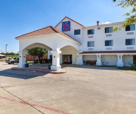 Motel 6-Bedford, TX - Fort Worth