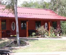 Cabin 2 Rental 15 minutes from Magnolia and Baylor